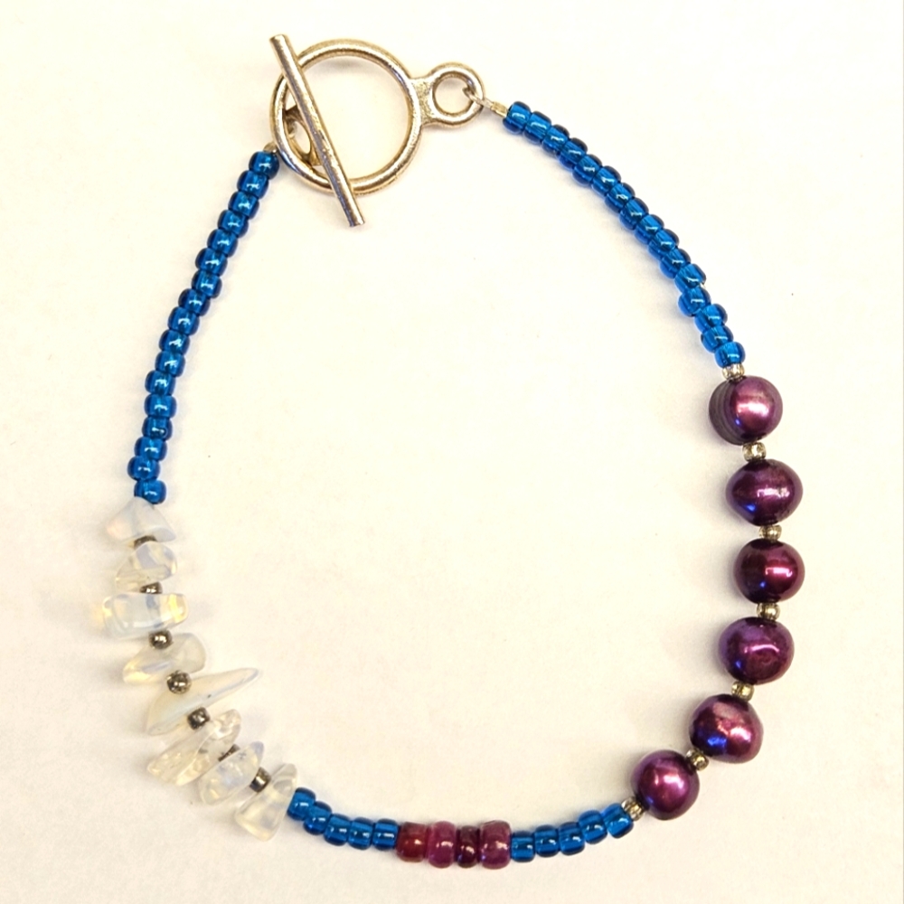 Pearl and Opalite Beaded Bracelet